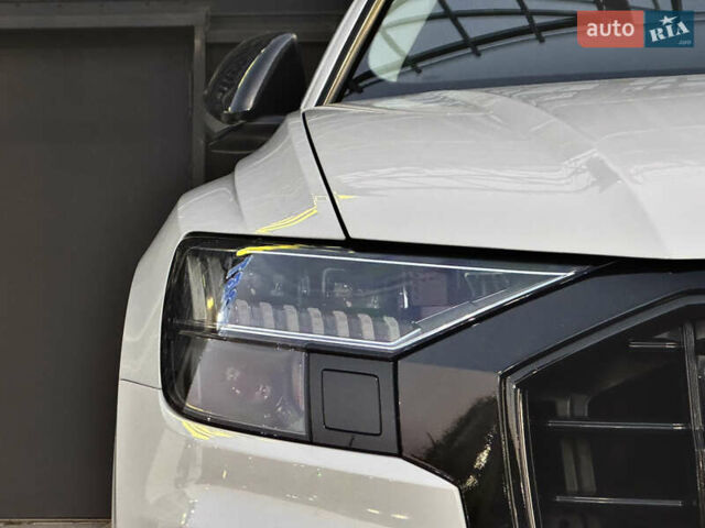 Білий Ауді Q8, об'ємом двигуна 3 л та пробігом 108 тис. км за 54999 $, фото 10 на Automoto.ua