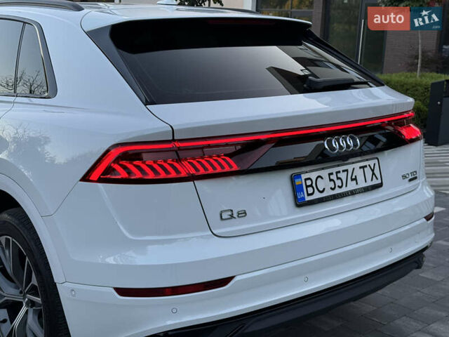 Белый Ауди Q8, объемом двигателя 3 л и пробегом 160 тыс. км за 52900 $, фото 22 на Automoto.ua