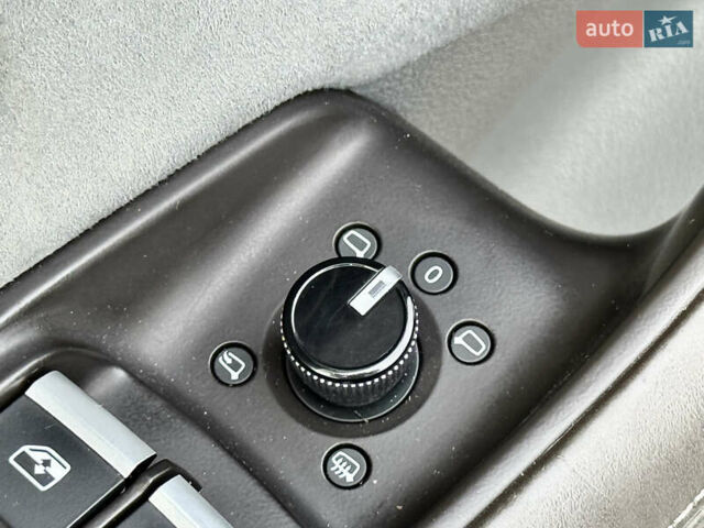 Білий Ауді Q8, об'ємом двигуна 3 л та пробігом 108 тис. км за 54999 $, фото 48 на Automoto.ua