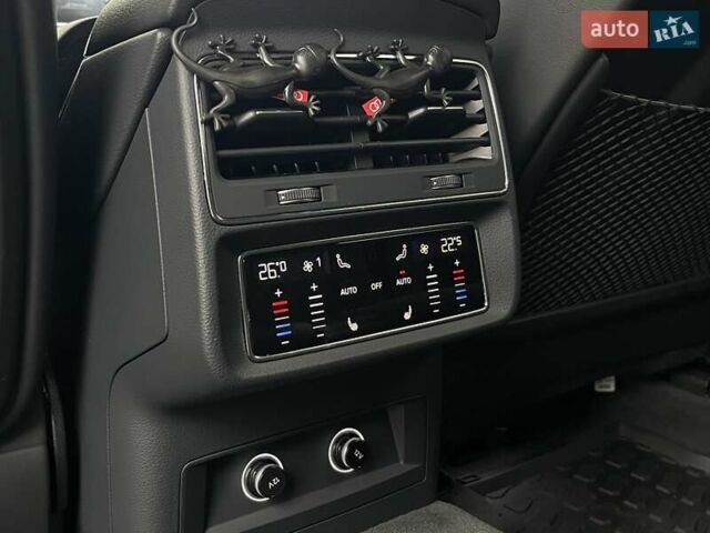 Ауді Q8 2019 у Києві на Automoto.ua Білий Ауді Q8, об'ємом двигуна 3 л та пробігом 60 тис. км за 64990 $, фото 47 на Automoto.ua