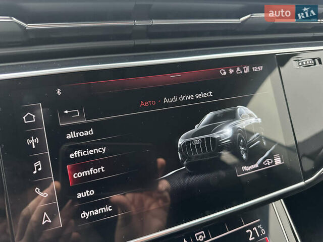Білий Ауді Q8, об'ємом двигуна 2.97 л та пробігом 73 тис. км за 55000 $, фото 30 на Automoto.ua