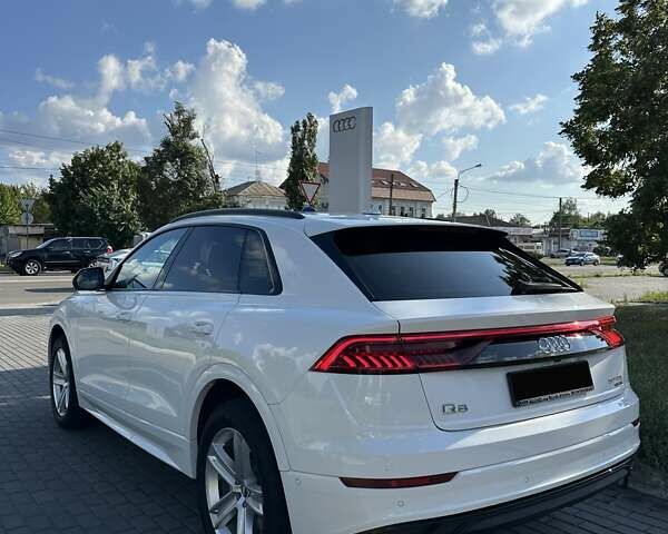 Білий Ауді Q8, об'ємом двигуна 3 л та пробігом 118 тис. км за 64999 $, фото 8 на Automoto.ua