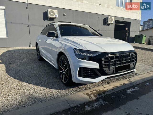 Белый Ауди Q8, объемом двигателя 3 л и пробегом 78 тыс. км за 63900 $, фото 4 на Automoto.ua