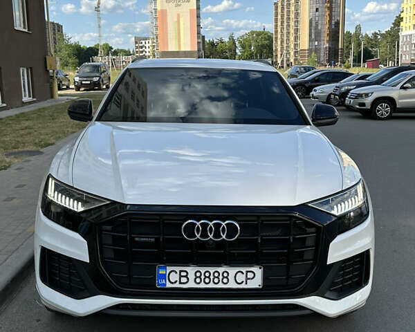 Білий Ауді Q8, об'ємом двигуна 3 л та пробігом 74 тис. км за 78200 $, фото 1 на Automoto.ua