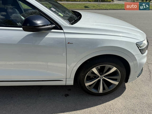 Белый Ауди Q8, объемом двигателя 2.97 л и пробегом 155 тыс. км за 53000 $, фото 6 на Automoto.ua