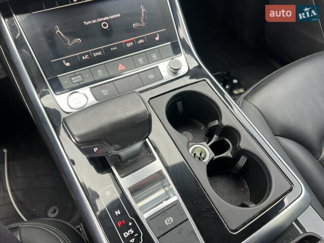 Белый Ауди Q8, объемом двигателя 3 л и пробегом 79 тыс. км за 29000 $, фото 19 на Automoto.ua