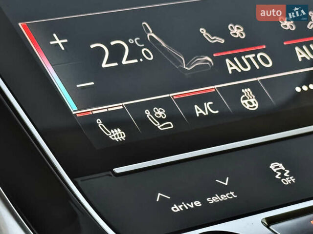 Білий Ауді Q8, об'ємом двигуна 3 л та пробігом 108 тис. км за 54999 $, фото 44 на Automoto.ua