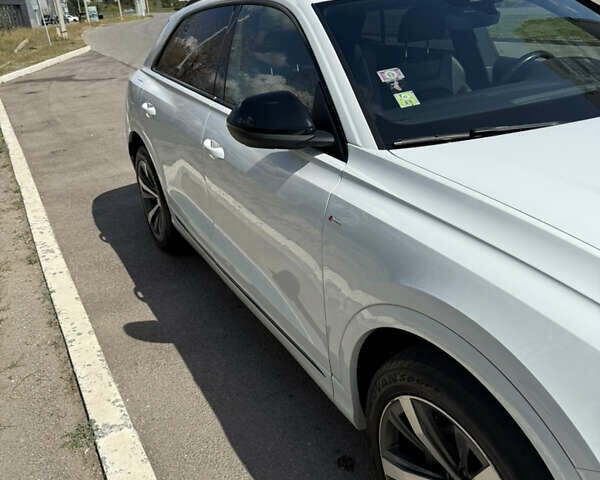 Белый Ауди Q8, объемом двигателя 2.97 л и пробегом 155 тыс. км за 53000 $, фото 7 на Automoto.ua