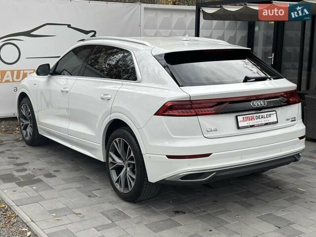 Ауді Q8 2019 у Києві на Automoto.ua Білий Ауді Q8, об'ємом двигуна 3 л та пробігом 60 тис. км за 64990 $, фото 8 на Automoto.ua
