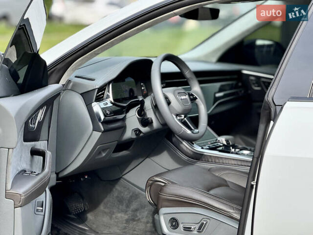 Білий Ауді Q8, об'ємом двигуна 3 л та пробігом 108 тис. км за 54999 $, фото 25 на Automoto.ua