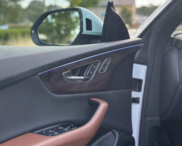 Белый Ауди Q8, объемом двигателя 3 л и пробегом 95 тыс. км за 47000 $, фото 14 на Automoto.ua