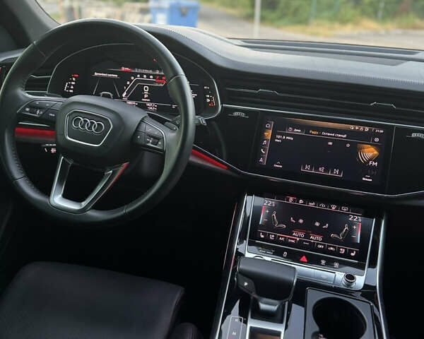 Білий Ауді Q8, об'ємом двигуна 3 л та пробігом 118 тис. км за 54000 $, фото 11 на Automoto.ua