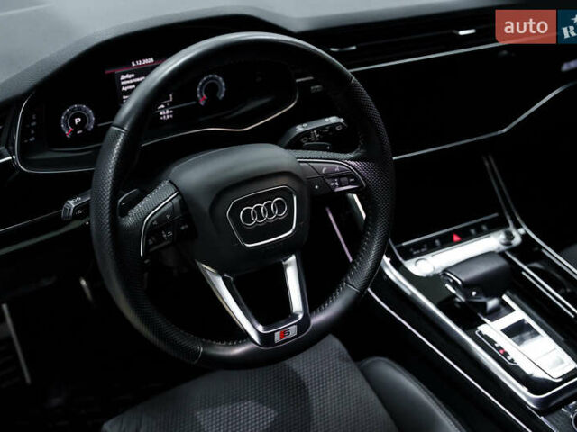 Белый Ауди Q8, объемом двигателя 3 л и пробегом 60 тыс. км за 62300 $, фото 13 на Automoto.ua