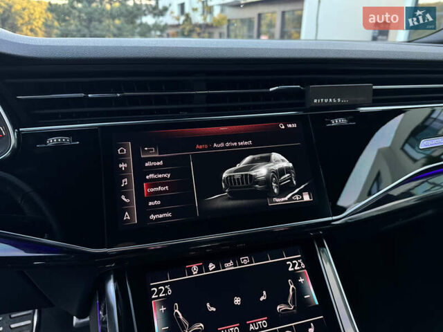 Белый Ауди Q8, объемом двигателя 3 л и пробегом 160 тыс. км за 52900 $, фото 38 на Automoto.ua