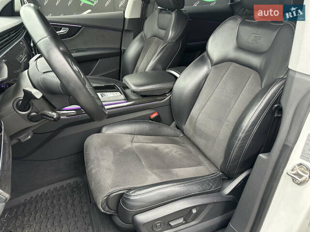 Білий Ауді Q8, об'ємом двигуна 2.97 л та пробігом 73 тис. км за 55000 $, фото 8 на Automoto.ua