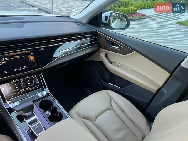 Белый Ауди Q8, объемом двигателя 3 л и пробегом 74 тыс. км за 63999 $, фото 14 на Automoto.ua
