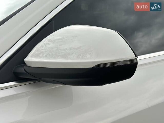 Ауді Q8 2019 у Києві на Automoto.ua Білий Ауді Q8, об'ємом двигуна 3 л та пробігом 60 тис. км за 64990 $, фото 5 на Automoto.ua