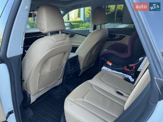Белый Ауди Q8, объемом двигателя 3 л и пробегом 74 тыс. км за 63999 $, фото 10 на Automoto.ua