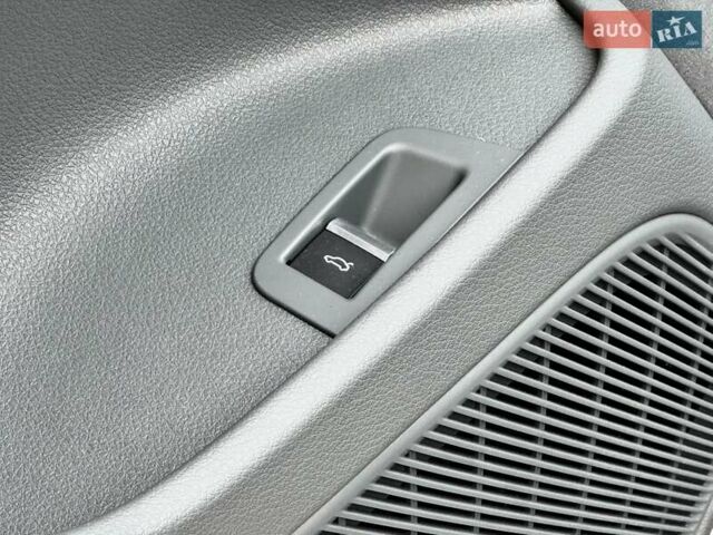 Білий Ауді Q8, об'ємом двигуна 3 л та пробігом 108 тис. км за 54999 $, фото 20 на Automoto.ua