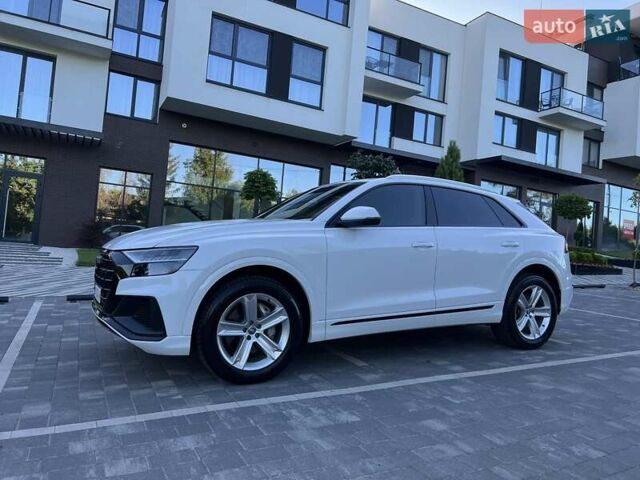 Белый Ауди Q8, объемом двигателя 3 л и пробегом 74 тыс. км за 63999 $, фото 33 на Automoto.ua