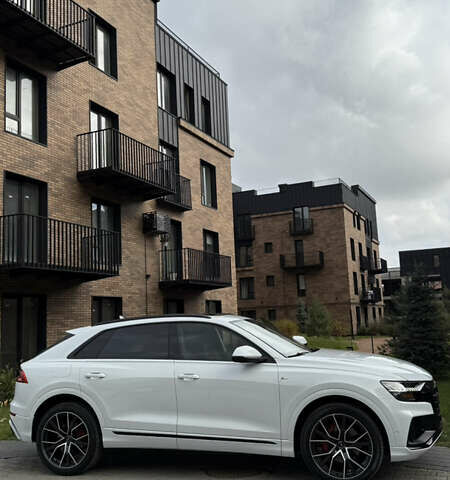 Белый Ауди Q8, объемом двигателя 0 л и пробегом 99 тыс. км за 59800 $, фото 15 на Automoto.ua