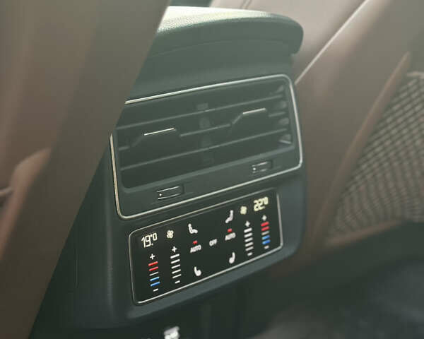 Белый Ауди Q8, объемом двигателя 3 л и пробегом 95 тыс. км за 47000 $, фото 19 на Automoto.ua