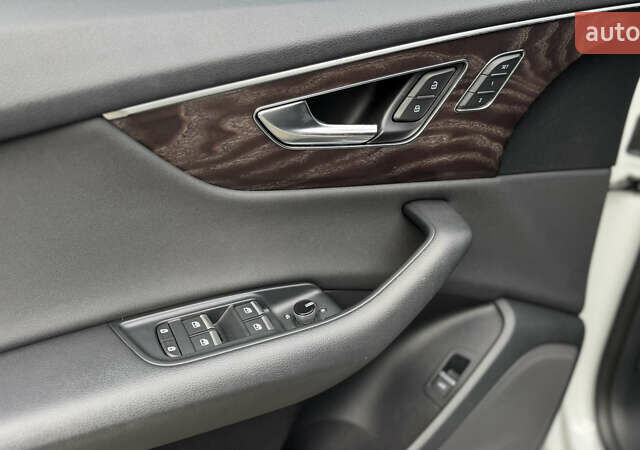 Белый Ауди Q8, объемом двигателя 3 л и пробегом 152 тыс. км за 38999 $, фото 19 на Automoto.ua