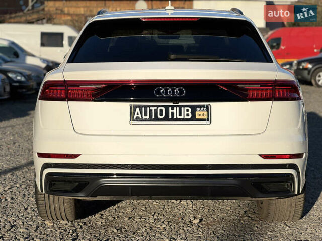 Білий Ауді Q8, об'ємом двигуна 2.97 л та пробігом 214 тис. км за 54000 $, фото 12 на Automoto.ua