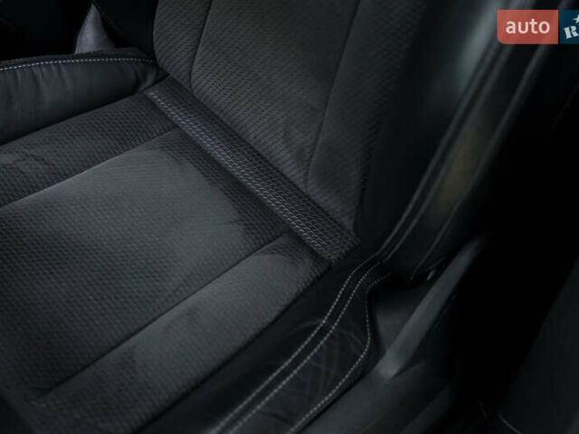 Белый Ауди Q8, объемом двигателя 3 л и пробегом 60 тыс. км за 62300 $, фото 17 на Automoto.ua