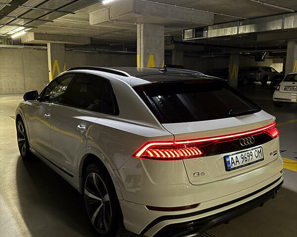 Белый Ауди Q8, объемом двигателя 3 л и пробегом 88 тыс. км за 55000 $, фото 6 на Automoto.ua