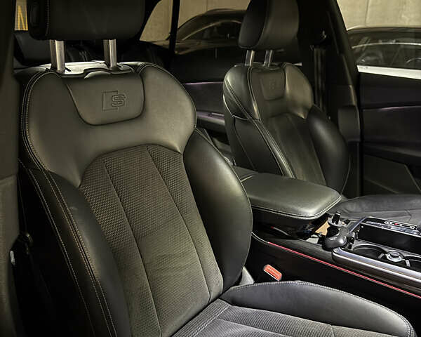 Белый Ауди Q8, объемом двигателя 3 л и пробегом 88 тыс. км за 55000 $, фото 10 на Automoto.ua