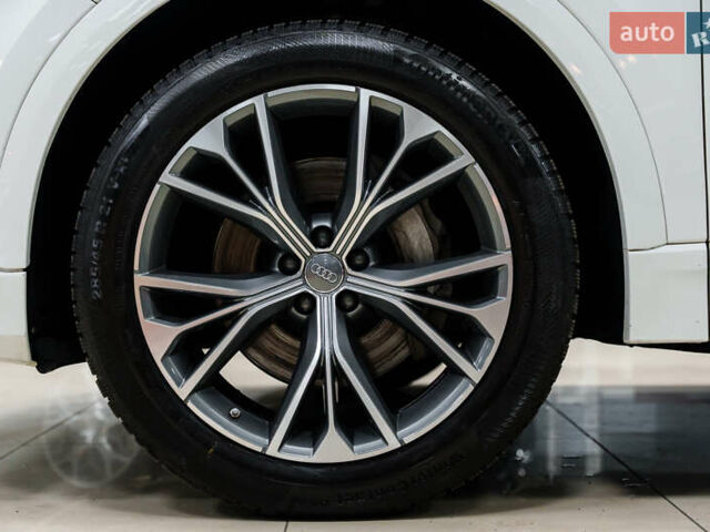 Белый Ауди Q8, объемом двигателя 3 л и пробегом 60 тыс. км за 62300 $, фото 5 на Automoto.ua