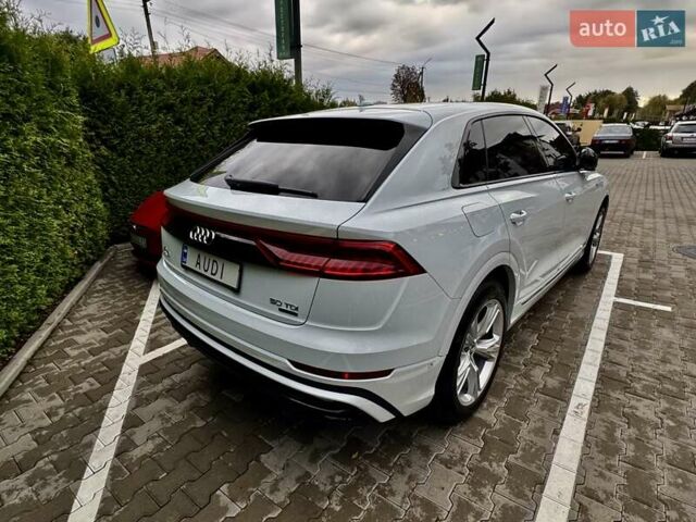 Білий Ауді Q8, об'ємом двигуна 2.97 л та пробігом 165 тис. км за 55900 $, фото 6 на Automoto.ua