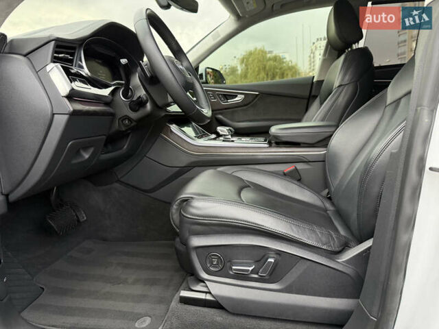 Ауди Q8 2020 в Львове на Automoto.ua Белый Ауди Q8, объемом двигателя 3 л и пробегом 76 тыс. км за 64100 $, фото 43 на Automoto.ua