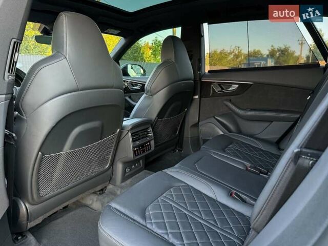 Белый Ауди Q8, объемом двигателя 3 л и пробегом 107 тыс. км за 74267 $, фото 84 на Automoto.ua