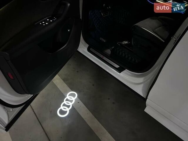 Белый Ауди Q8, объемом двигателя 3 л и пробегом 110 тыс. км за 63300 $, фото 95 на Automoto.ua