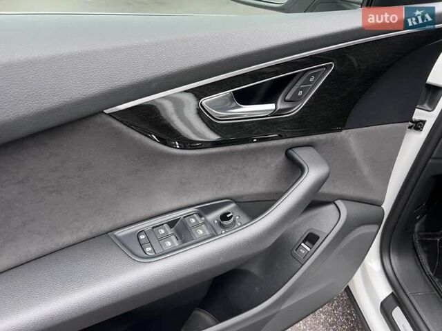 Белый Ауди Q8, объемом двигателя 3 л и пробегом 110 тыс. км за 63300 $, фото 53 на Automoto.ua