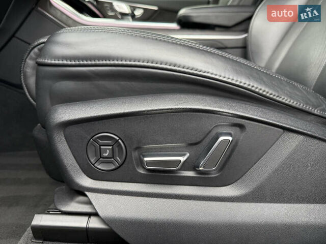 Ауди Q8 2020 в Львове на Automoto.ua Белый Ауди Q8, объемом двигателя 3 л и пробегом 76 тыс. км за 64100 $, фото 41 на Automoto.ua