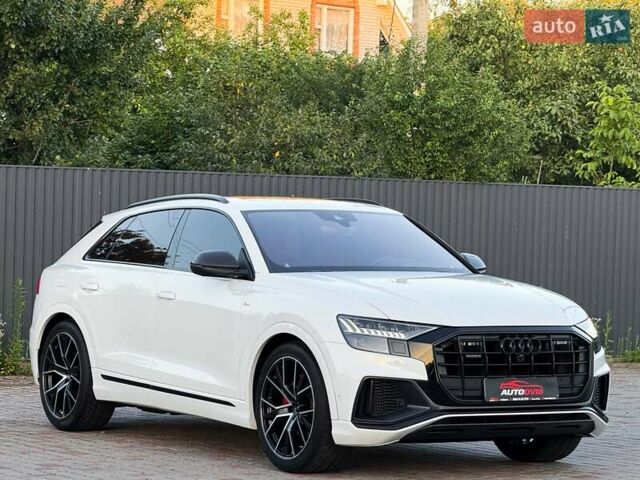 Белый Ауди Q8, объемом двигателя 3 л и пробегом 107 тыс. км за 74267 $, фото 1 на Automoto.ua