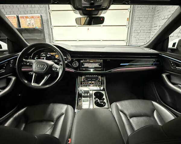 Белый Ауди Q8, объемом двигателя 3 л и пробегом 160 тыс. км за 57000 $, фото 10 на Automoto.ua