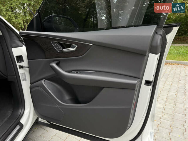 Белый Ауди Q8, объемом двигателя 2.97 л и пробегом 47 тыс. км за 64000 $, фото 28 на Automoto.ua