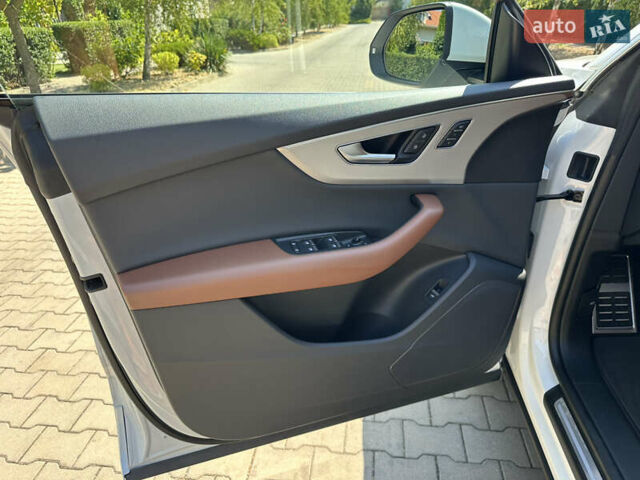 Белый Ауди Q8, объемом двигателя 2.97 л и пробегом 109 тыс. км за 61500 $, фото 10 на Automoto.ua