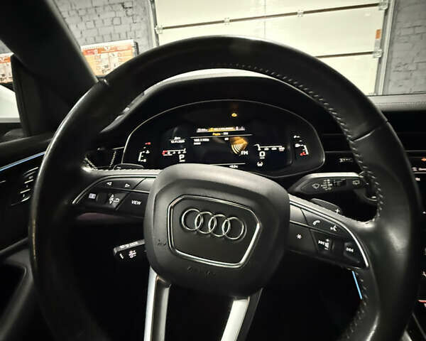 Белый Ауди Q8, объемом двигателя 3 л и пробегом 160 тыс. км за 57000 $, фото 3 на Automoto.ua