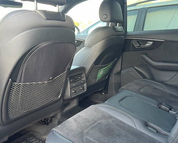 Белый Ауди Q8, объемом двигателя 3 л и пробегом 40 тыс. км за 78000 $, фото 4 на Automoto.ua