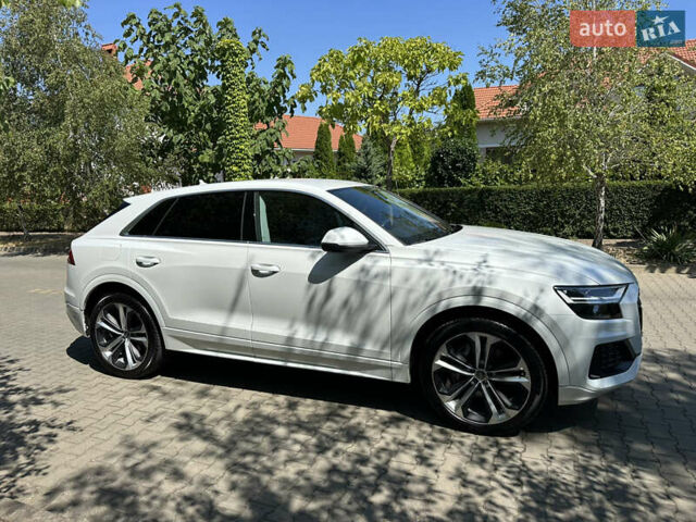 Белый Ауди Q8, объемом двигателя 2.97 л и пробегом 109 тыс. км за 61500 $, фото 5 на Automoto.ua