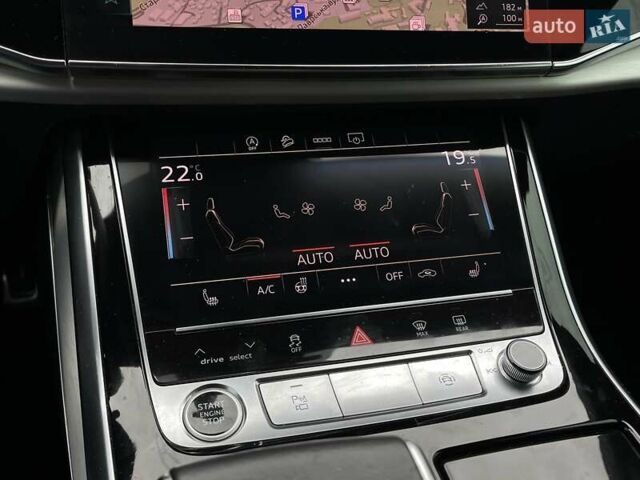 Белый Ауди Q8, объемом двигателя 2.97 л и пробегом 65 тыс. км за 65500 $, фото 20 на Automoto.ua