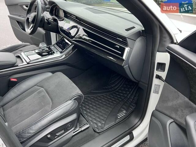 Белый Ауди Q8, объемом двигателя 3 л и пробегом 110 тыс. км за 63300 $, фото 72 на Automoto.ua