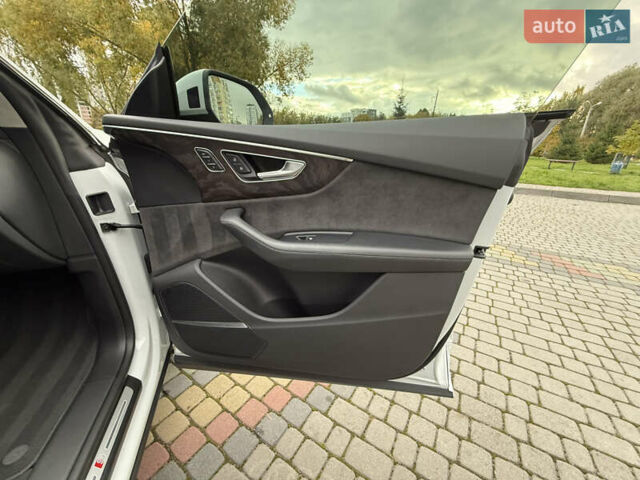 Ауди Q8 2020 в Львове на Automoto.ua Белый Ауди Q8, объемом двигателя 3 л и пробегом 76 тыс. км за 64100 $, фото 24 на Automoto.ua