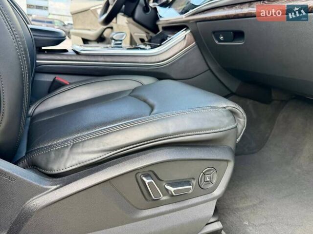 Белый Ауди Q8, объемом двигателя 2.97 л и пробегом 166 тыс. км за 57000 $, фото 29 на Automoto.ua