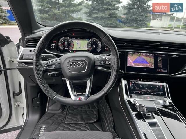 Белый Ауди Q8, объемом двигателя 3 л и пробегом 110 тыс. км за 63300 $, фото 92 на Automoto.ua